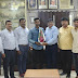 पोलीस दलात भरती झाल्याने मानकोबा कुंभार याचा प्राचार्य डॉ संजय अस्वले यांच्याकडून गौरव 