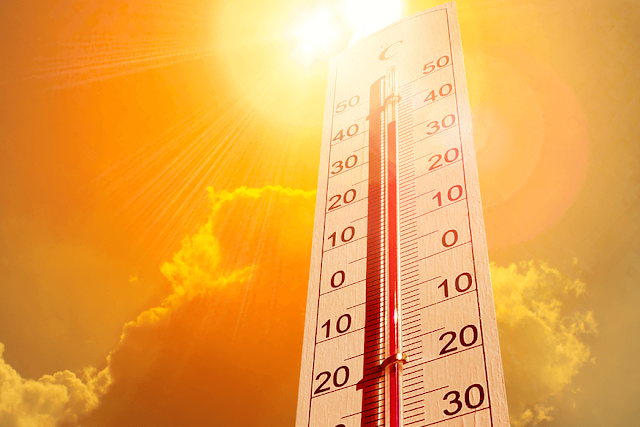 Pela 1ª vez, mundo registra um dia com temperatura média global 2°C acima da era pré-industrial