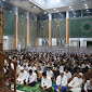 Malam Pertama Ramadhan, Kapolda Aceh Laksanakan Sholat Tarawih Di Masjid Babuttaqwa Polda Aceh