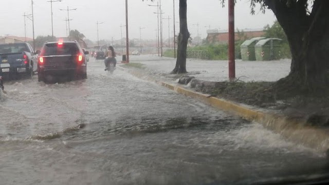 Gobernación atiende afectaciones por fuertes lluvias en Mérida