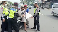 Polisi Mulai bergerak, sandal Jepit kena razio didepok…!!!!
