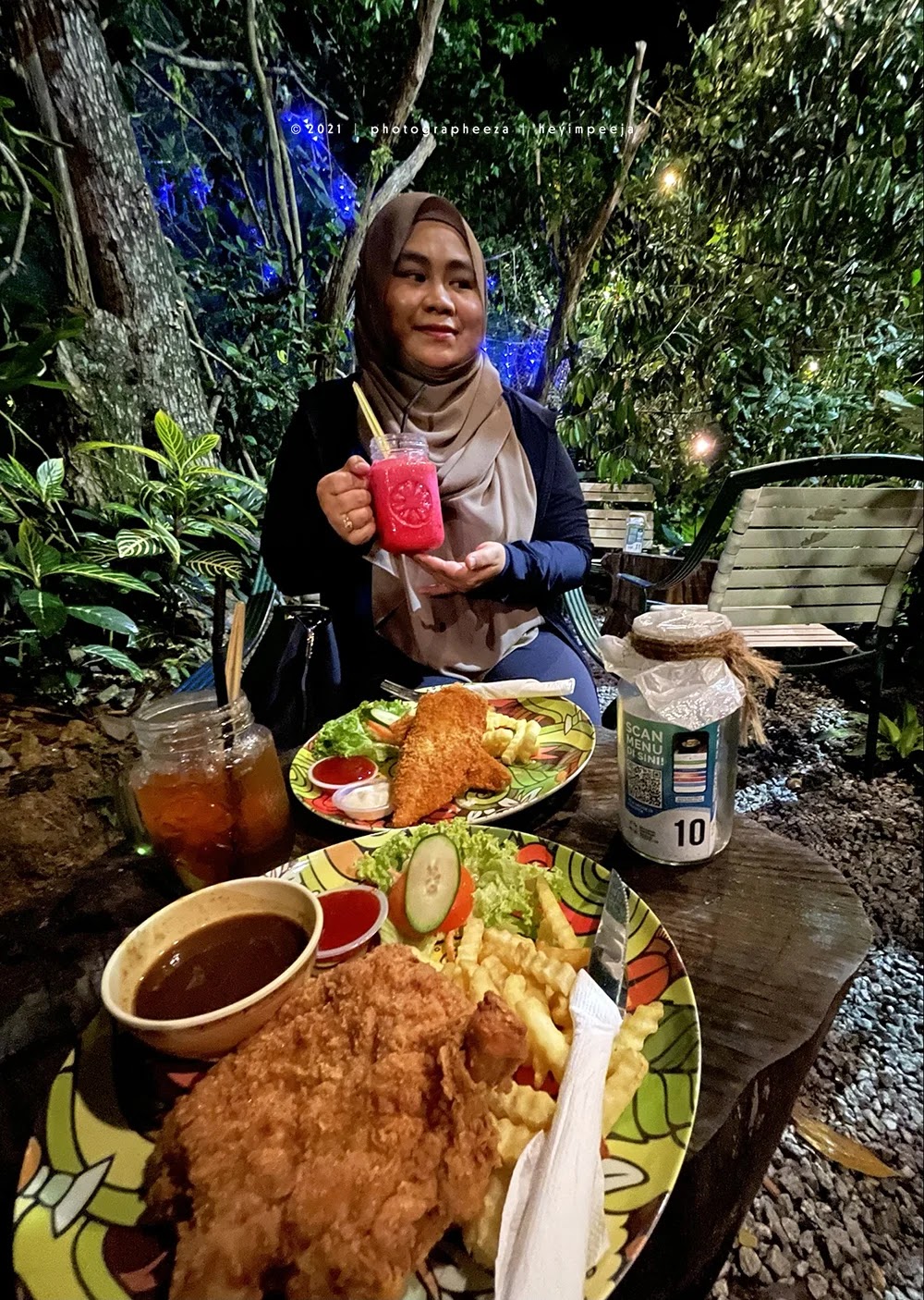Makan Malam Di Dusun Pak Din