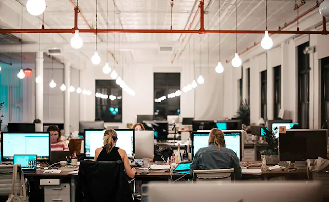 With no pay cut, 100 companies in UK switch to four-day workweek