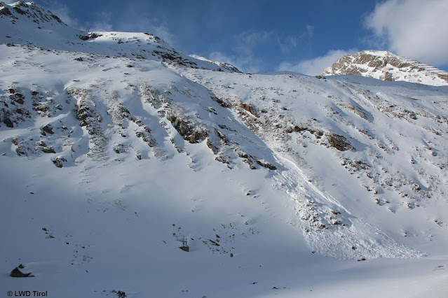 Bei diesem Schneebrett im Rettenbachtal wurde eine Person am 24.02.2022 verletzt. (Foto: 25.02.2022)