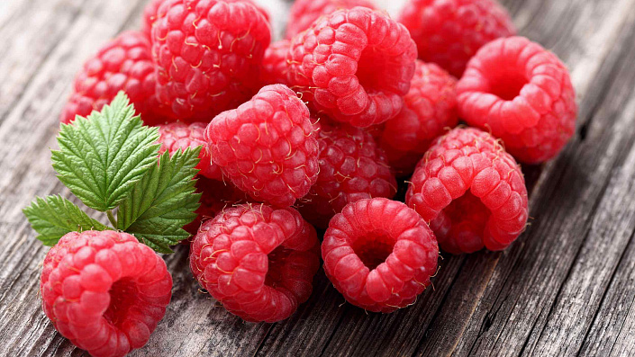 Raspberry Leaf: Medicinal Properties, Contraindications, Benefits | Raspberry Leaves Tea - Healthy Lifestyle, Medicinal Herbs - Berry, Healthy Lifestyle, Medicinal Herbs - Adishhub.com