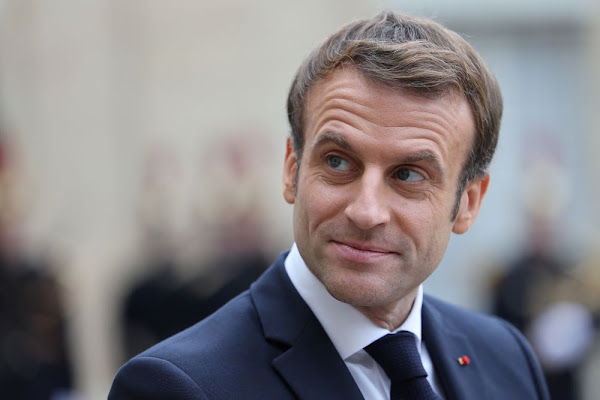 Présidentielle 2022 : le quasi-candidat E. Macron a récupéré le domaine macron2022.fr et En Marche a déposé programmemacron2022.fr