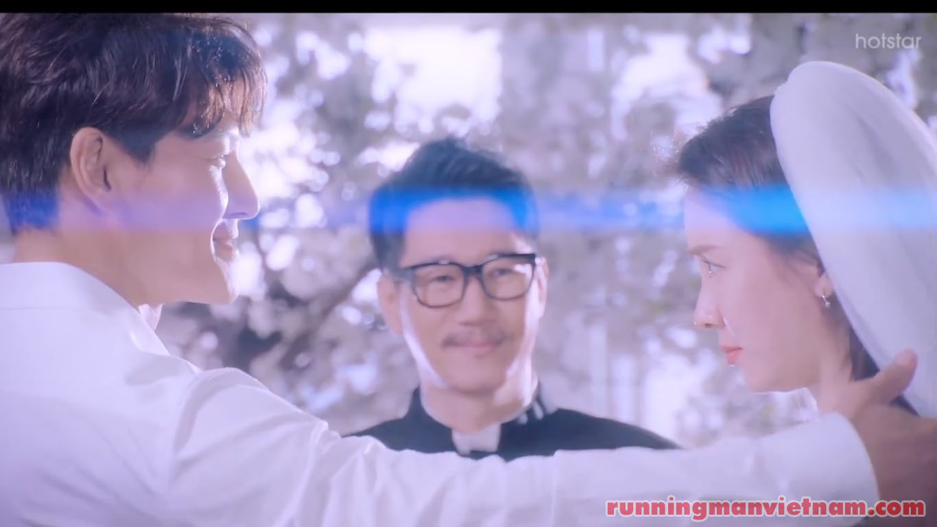 Kim Jong Kook và Song Ji Hyo đám cưới trong MV do chính Haha làm đạo diễn, netizen khẳng định đây là MV hài
