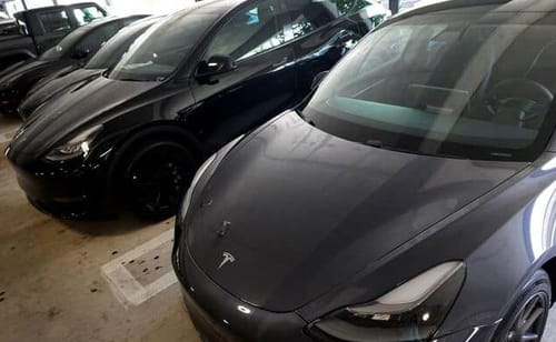 Uber leases 50,000 Tesla electric cars to drivers