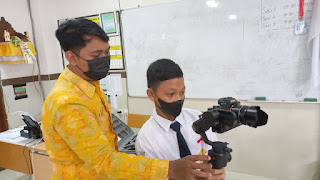 SMK TI Bali Global Badung Berikan Pelatihan Teknik Dasar Foto dan Video  Untuk Siswa/i SMP Negeri 2 Mengwi