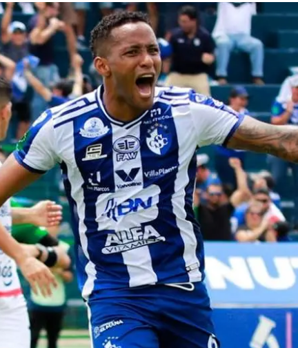 Futbolista costarricense Jeikel Venegas se encuentra bajo investigación por presunto abuso sexual