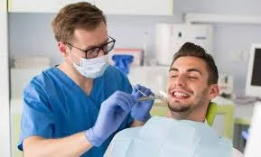 أفضل عيادات الاسنان في بوظبي رخيصة وكذلك طبيب اسنان شاطر