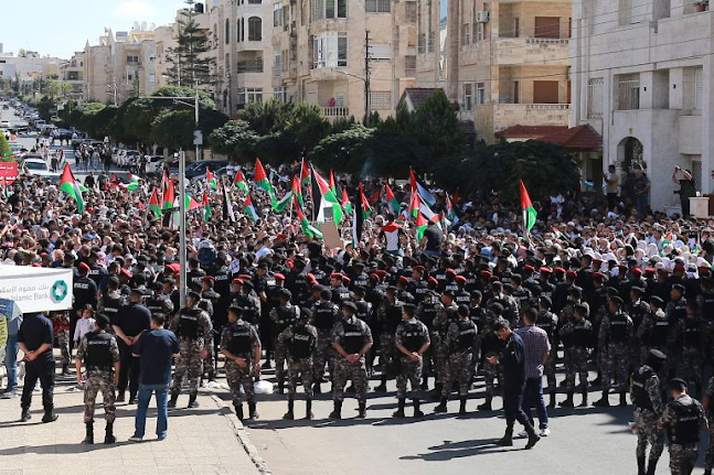 حماس تدعو إلى حراك جماهيري واسع لفتح معبر رفح و"وقف الإبادة" بغزة