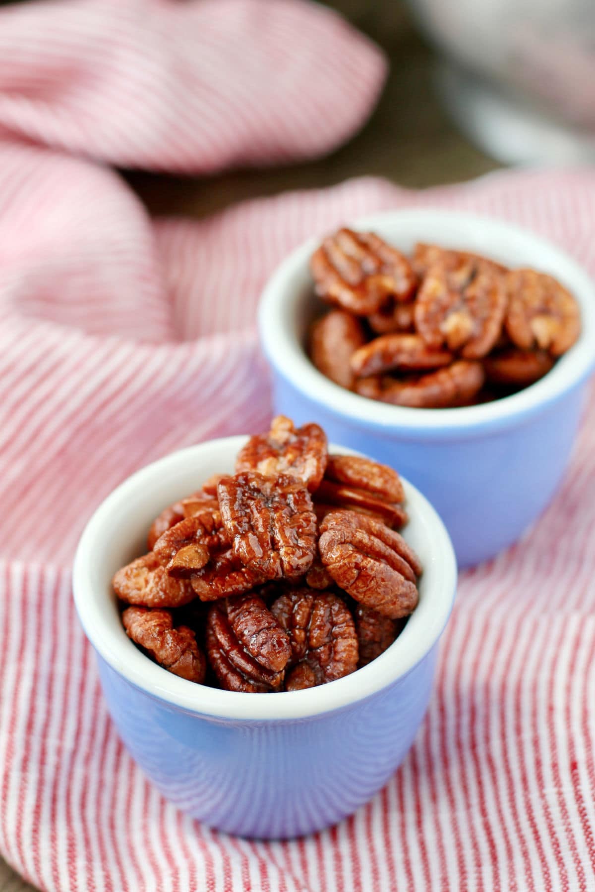 Candied pecans in little bowls