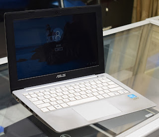 Jual Laptop ASUS X201EP White 11.6-inchi Second