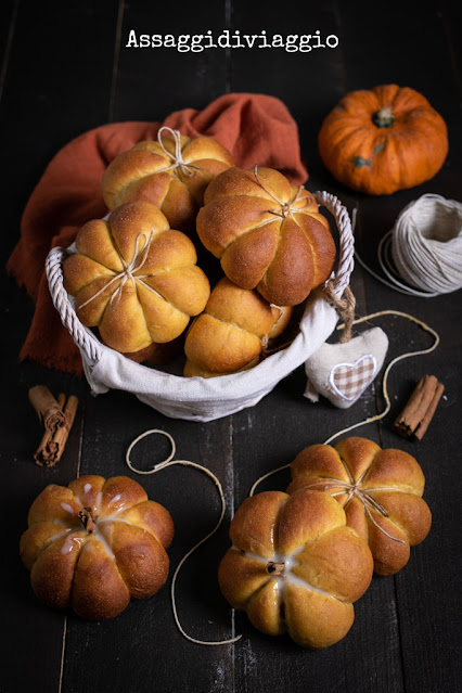 Brioches alla zucca e cannella