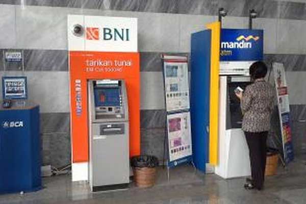 Transaksi Tanpa Kartu di ATM BNI Perlu Mobile Banking?