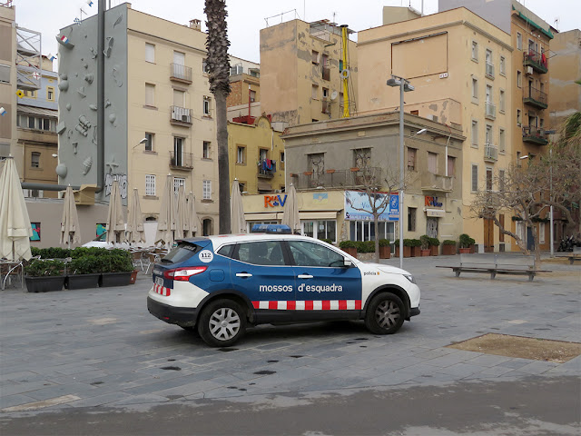 Mossos d'Esquadra patrol car, Passeig Marítim de la Barceloneta, Barcelona