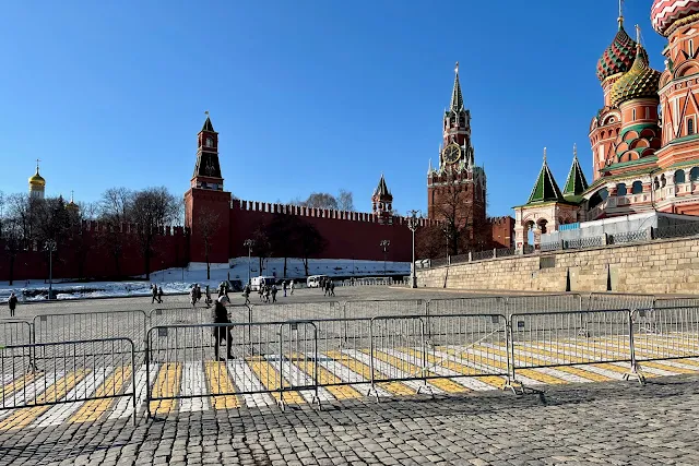 площадь Васильевский Спуск, Кремль