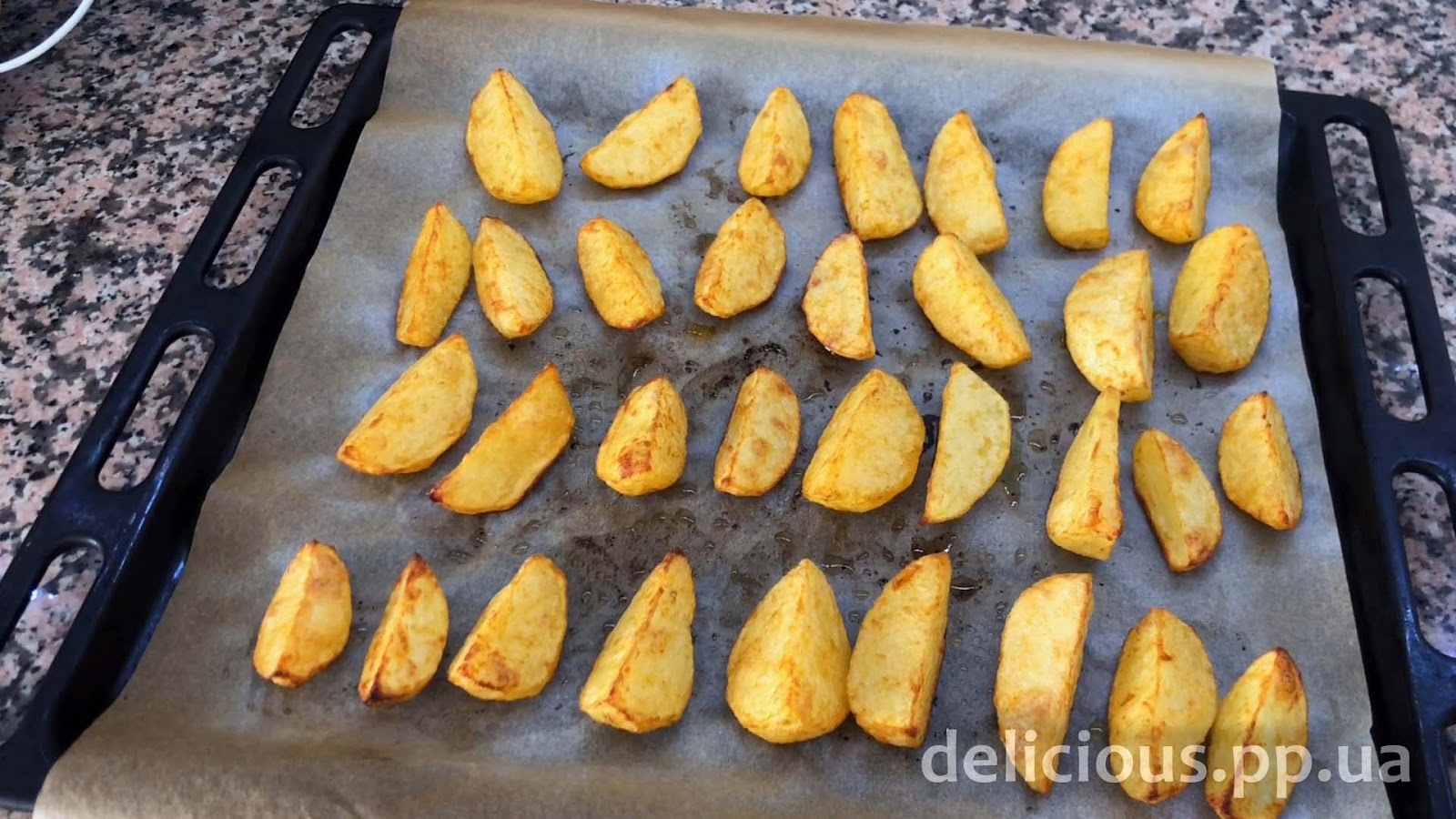 Фото приготовления рецепта: «Запеченный картофель» - шаг №6