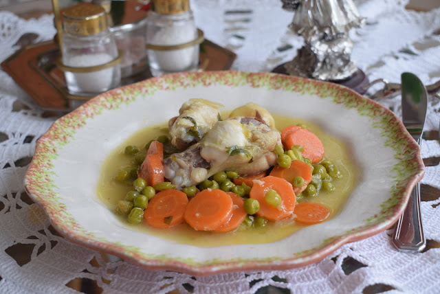 Alitas de Pollo con Guisantes y Zanahorias