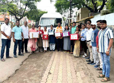 Women and employees of Umaid from Chandrapur district took 1 lakh rakhyas and left for Mumbai..!  Chief Minister Hon. no A small gift from dear sister to Eknathji Shinde saheb..!