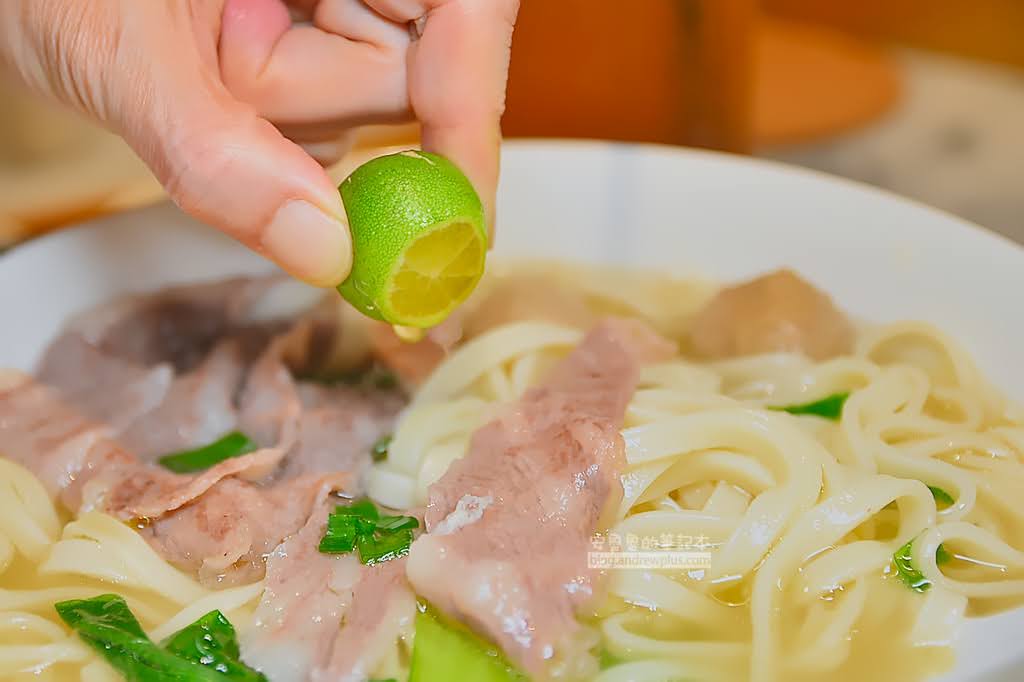 中山區肉骨茶牛肉麵,新加坡肉骨茶,長春路推薦美食