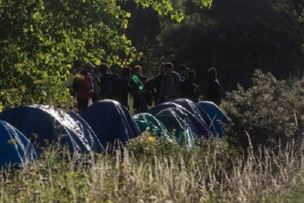 « AUX FRAIS DES FRANÇAIS ! » L’État S’engage À Héberger Les Migrants Hors De Calais