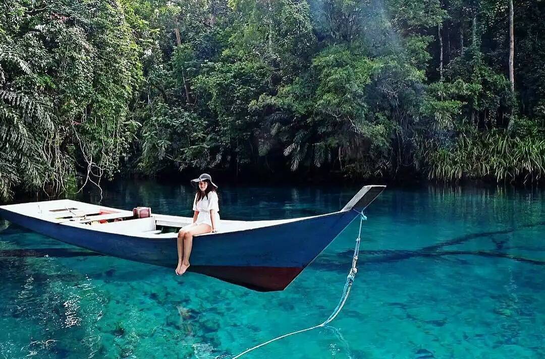 Danau Labuan Cermin di Berau Kaltim