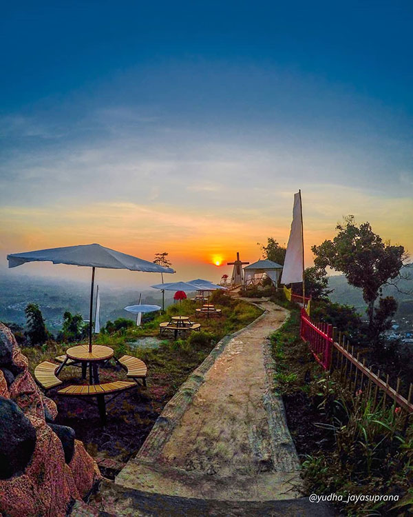 Puncak Botorono Temanggung Destinasi Wisata Alam yang Instagramable