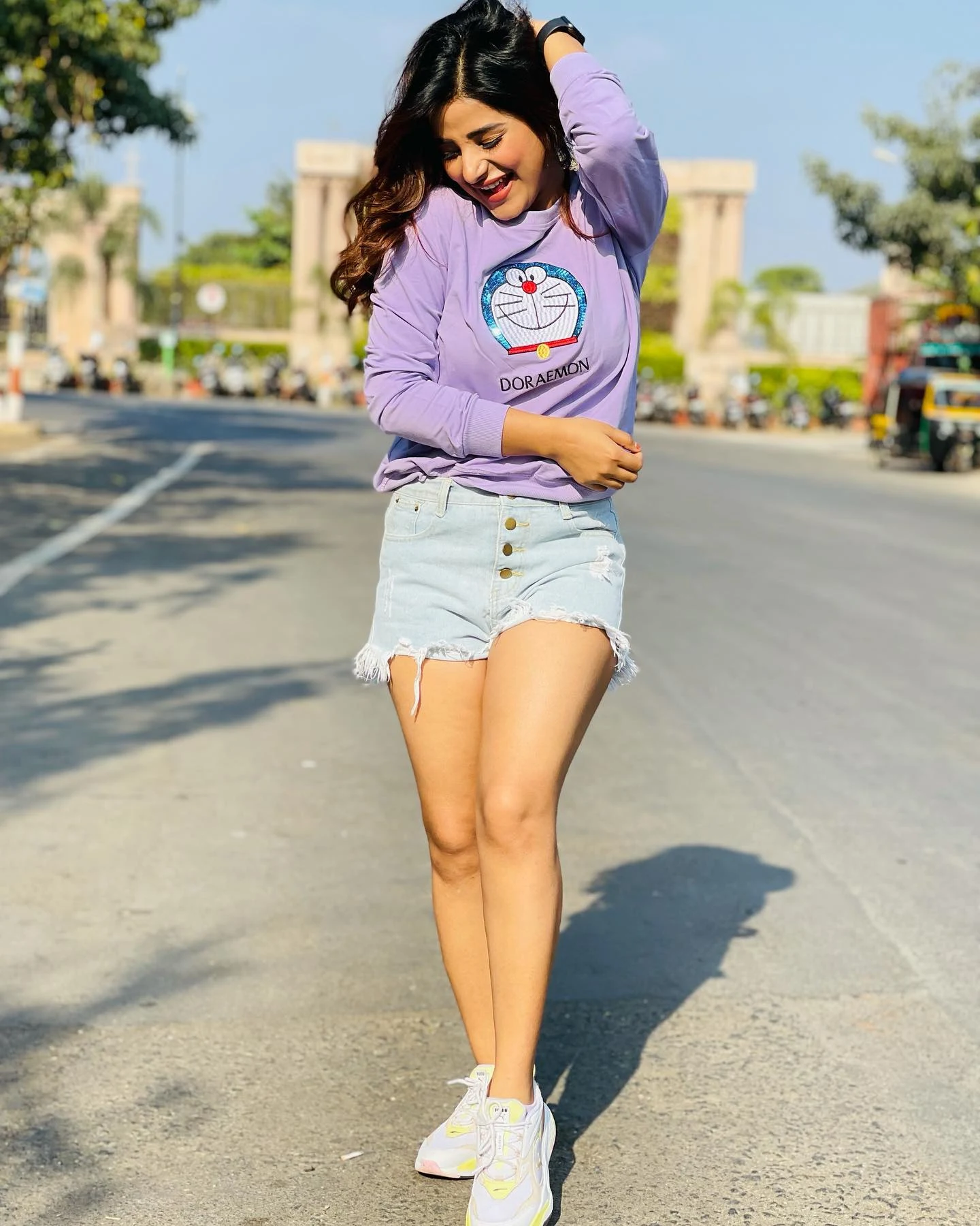 Anushka Srivastava latest hot And Gorgeous looks and sexy thighs in shorts