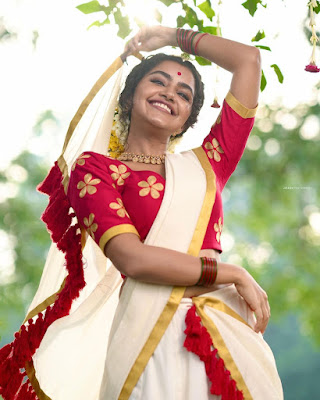 anupama in traditional wear:అనుపమ సారీ....