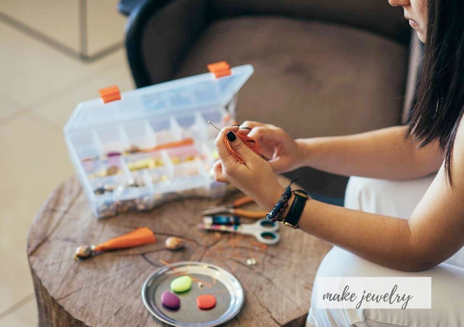 Fun Projects You Can Do Alongside Your Children, making jewelry with kids