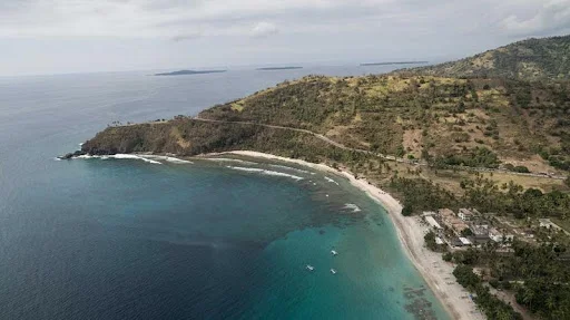 Pantai Nipah Lombok