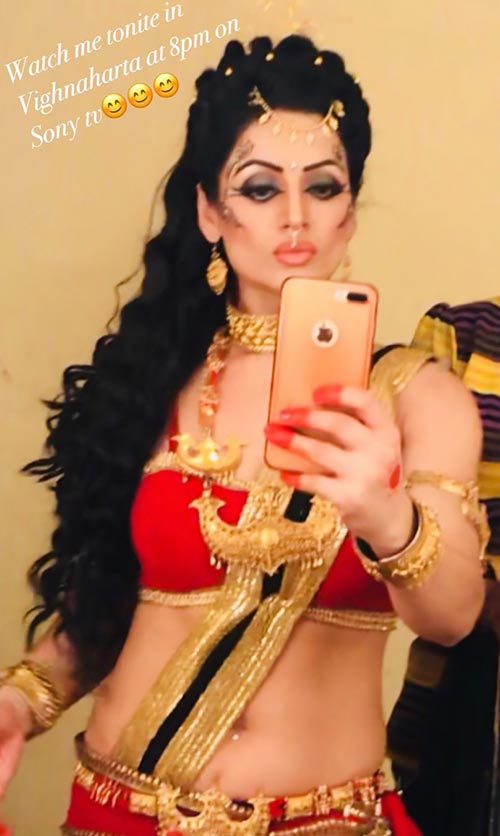 Sonia Singh hot actress savdhaan india manmohini