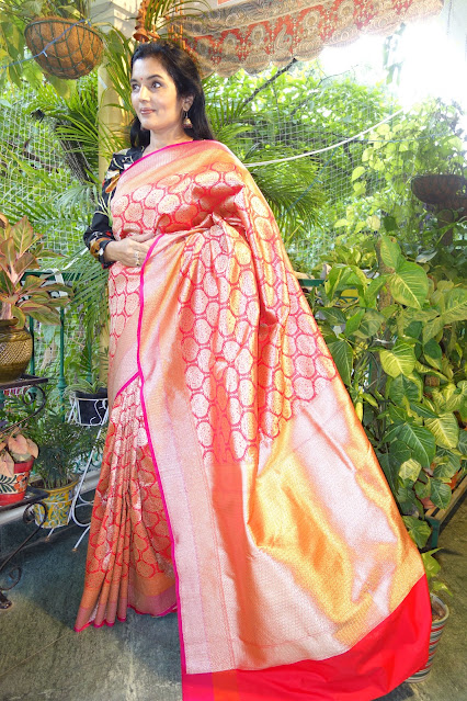 Banarasi saree with all over zari- vintage vibes