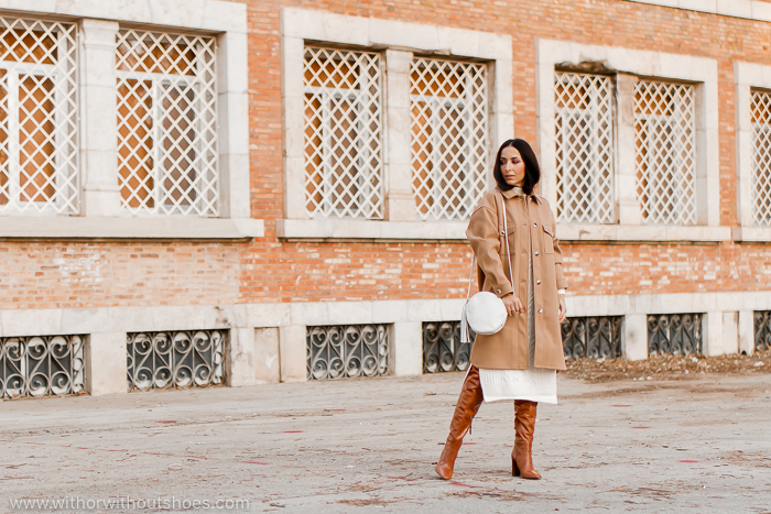 Look ABRIGADO PARA LA TEMPORADA DE FRIO con sobrecamisa y vestido de punto de cortefiel y botas altas