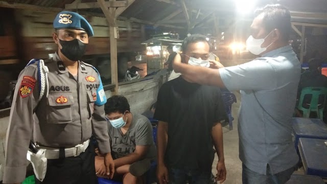 DALAM MEMUTUS PENYEBARAN COVID-19, POLSEK LIMA PULUH TERUS MELAKSANAKAN OPERASI YUSTISI