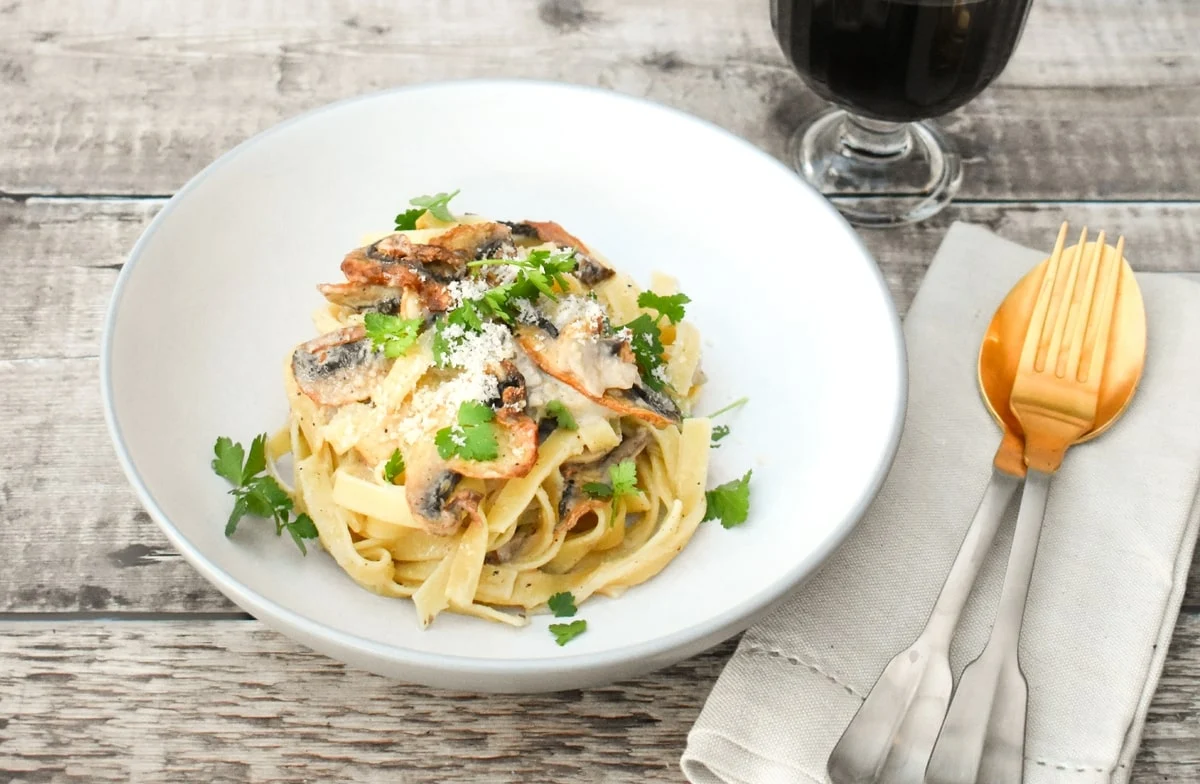 Easy Vegan Mushroom Carbonara