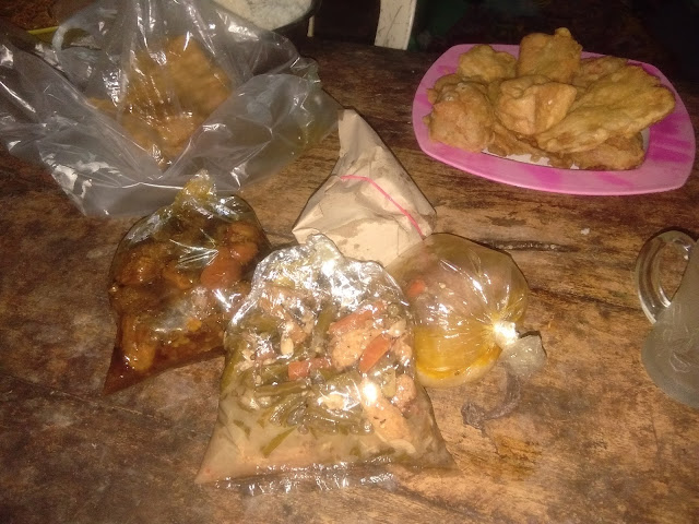 Sarapan pagi Oseng dan rica-rica