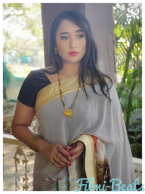 BHOJPURI ACTRESS RANI CHATTERJEE BIOGRAPHY AND WALLPAPERS