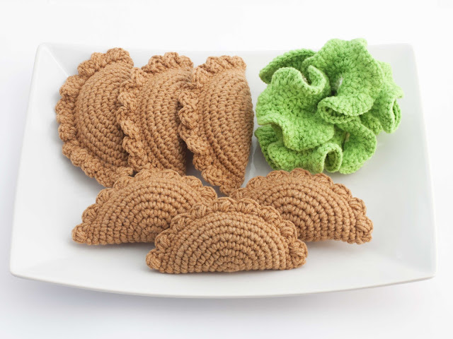 amigurumi-empanadilla-empanada-crochet-free-pattern-patron-gratis