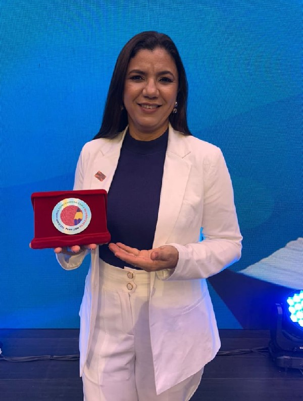 ESPERANTINÓPOLIS RECEBE SELO OURO NACIONAL COMPROMISSO COM A ALFABETIZAÇÃO