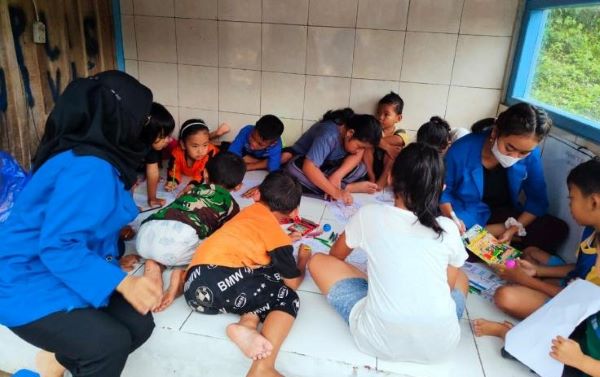 Kegiatan mengembangkan minat dan bakat anak desa kembang kuning IV