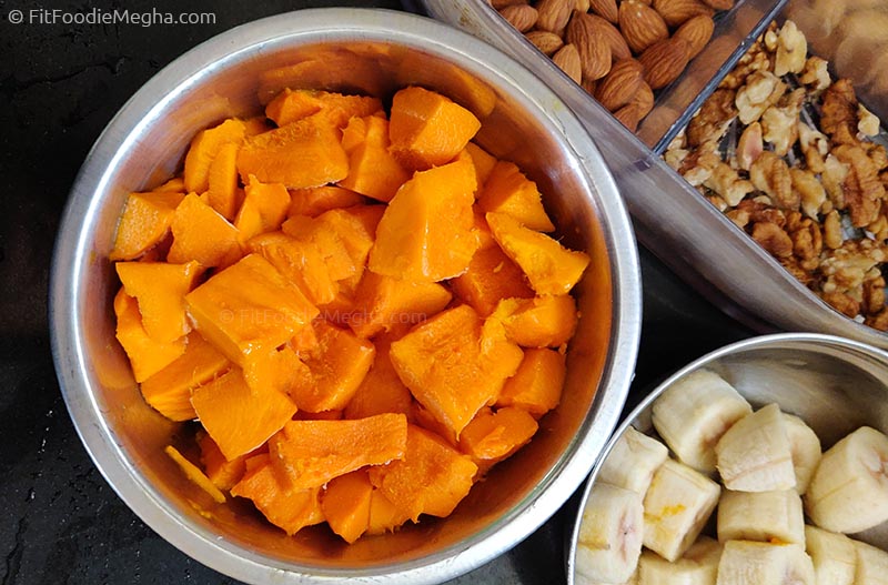 Mango Smoothie Bowl Preparation