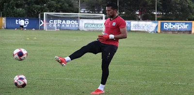 Wilson Quiñonez, Oriente Petrolero.