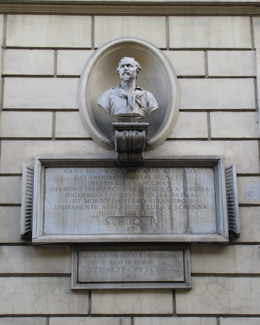 Plaque honoring Angelo Brunetti known as Ciceruacchio, via di Ripetta, Rome