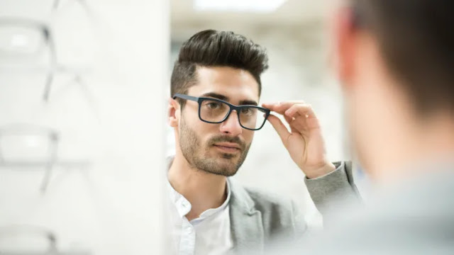As pessoas se sentem mais confiantes usando um óculos que combine com elas!