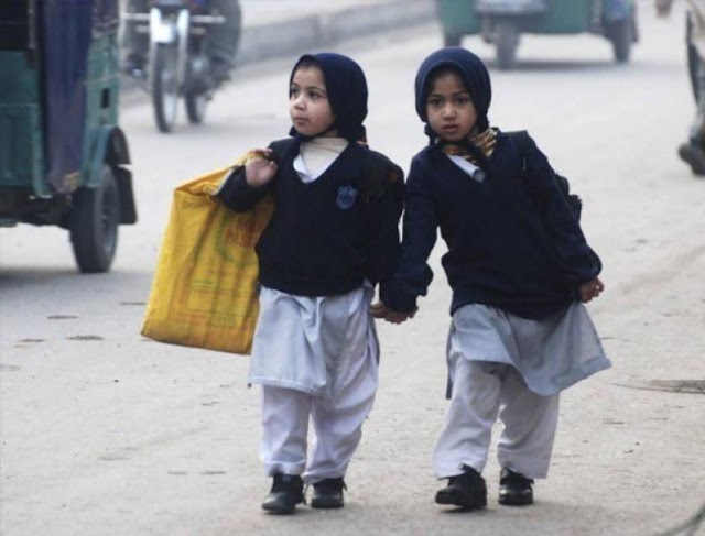  Lahore High Court has ordered the closure of schools from December 23 to 04 January