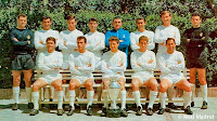 REAL MADRID C. F. Temporada 1965-66. Betancort, Pachín, De Felipe, Sanchís, Miguel Muñoz (entrenador), Pirri, Zoco y Araquistain. Serena, Amancio, Grosso, Velázquez y Gento. Otra pose del Real Madrid con la Copa de Europa. REAL MADRID C. F. 2 FK PARTIZAN 1 Miércoles 11/05/1966, 19:30 horas. XI Copa de Europa, final. Bruselas, Bélgica, estadio Heysel: 46.745 espectadores. GOLES: 0-1: 55’, Vasovic. 1-1: 70’, Amancio. 2-1: 76’, Serena.