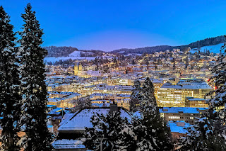 Blick aus der Christkatholischen Kirche über die Stadt St. Gallen